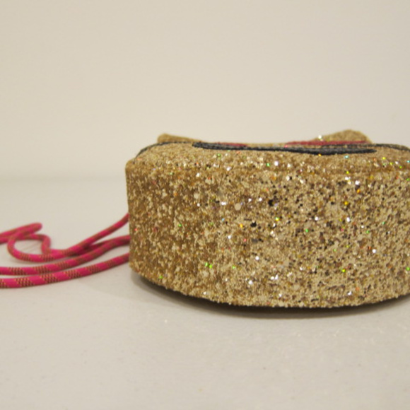 Girls Glitter Gold Crossbody Crewcuts Small Purse Bag Strap Cat Heart Eyes Emoji - Picture 5 of 8
